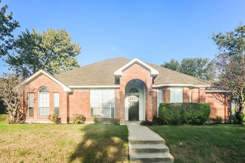 2,580/Mo, 701 Bridle Dr Desoto, TX 75115 External View