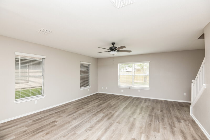 2,365/Mo, 10120 Chapel Glen Ter Fort Worth, TX 76116 Living Room View