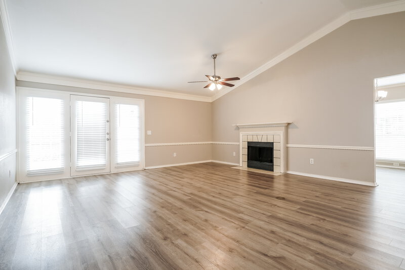 2,420/Mo, 505 Grady Ln Cedar Hill, TX 75104 Living Room View