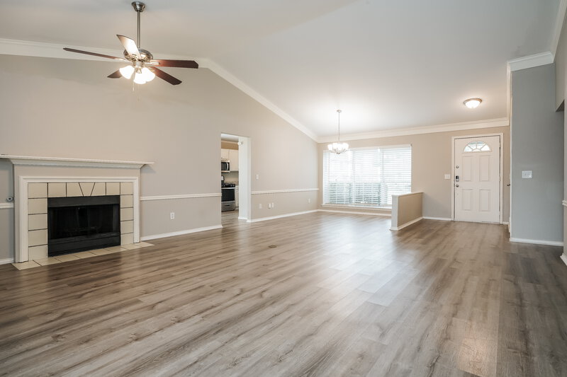 2,420/Mo, 505 Grady Ln Cedar Hill, TX 75104 Living Room View 2