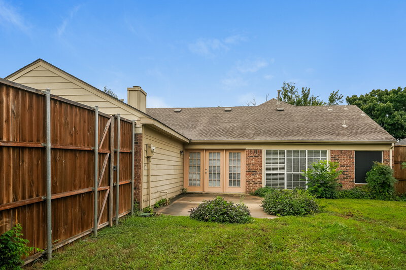 2,420/Mo, 505 Grady Ln Cedar Hill, TX 75104 Rear View