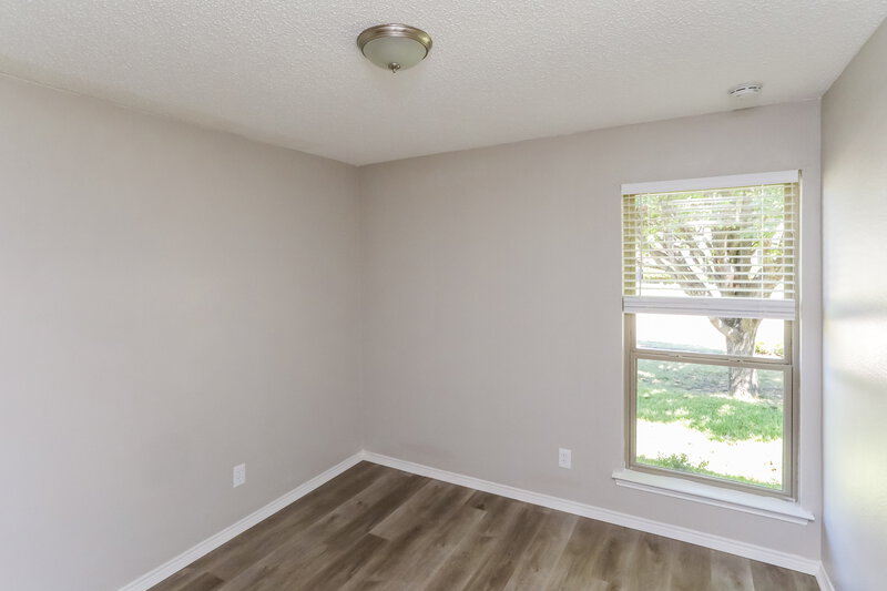 2,185/Mo, 418 Sims Dr Cedar Hill, TX 75104 Bedroom View 2