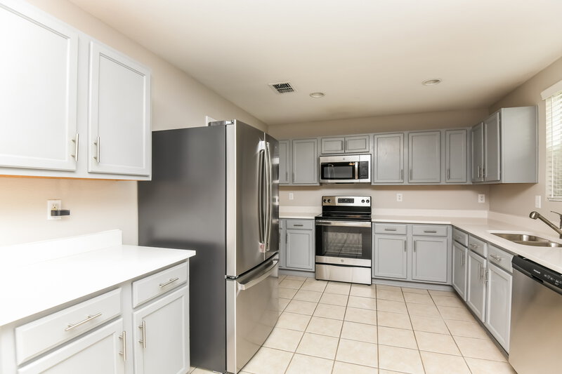 2,620/Mo, 221 Weber River Trl Fort Worth, TX 76140 Kitchen View