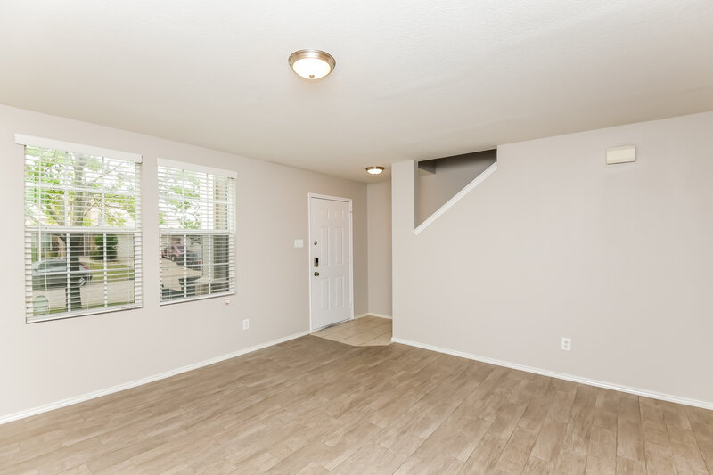 2,620/Mo, 221 Weber River Trl Fort Worth, TX 76140 Family Room View 3