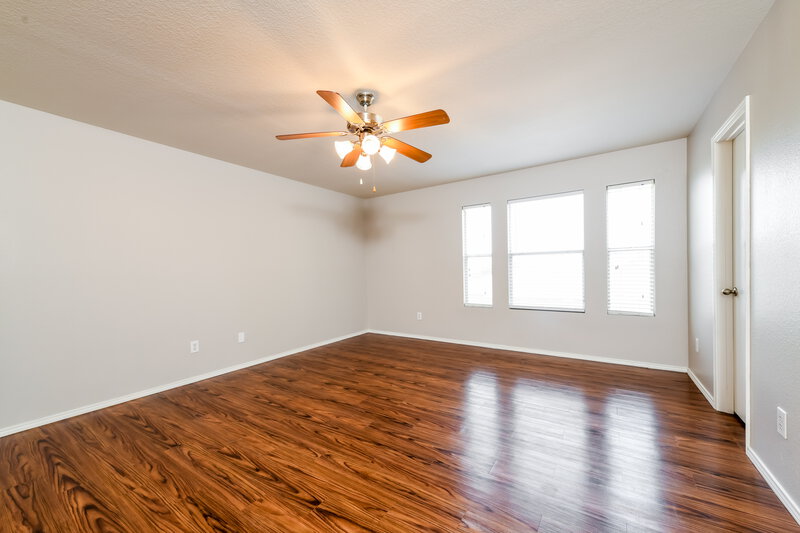 2,250/Mo, 5908 Parkview Hills Ln Fort Worth, TX 76179 Main Bedroom View 2