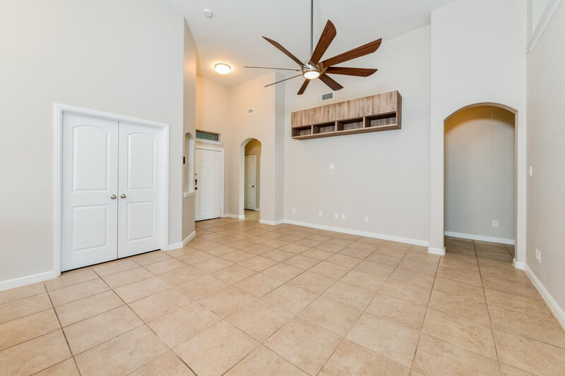 2,310/Mo, 545 Foxcraft Dr Fort Worth, TX 76131 Living Room View 3