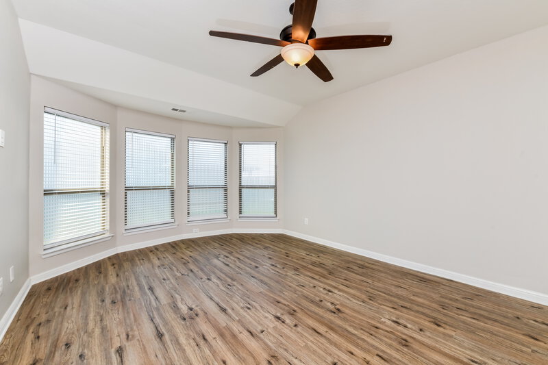 2,310/Mo, 545 Foxcraft Dr Fort Worth, TX 76131 Main Bedroom View 2