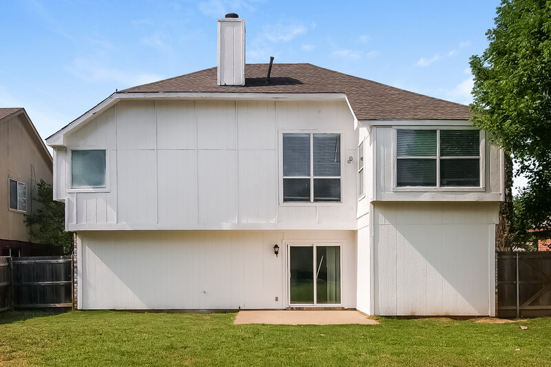 4,410/Mo, 1113 Brewer Dr Cedar Hill, TX 75104 Rear View