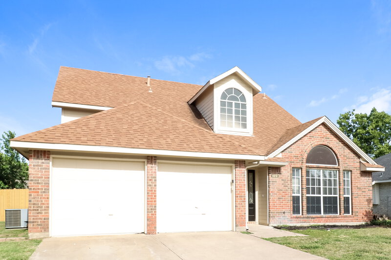 2,325/Mo, 4612 Greenwich Dr Grand Prairie, TX 75052 Front View