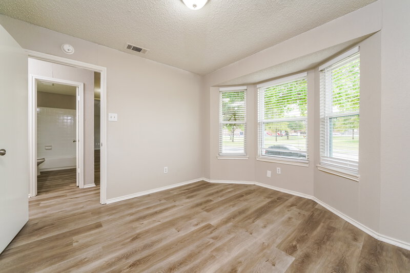 1,895/Mo, 2916 Independence Dr Mesquite, TX 75150 Bedroom View