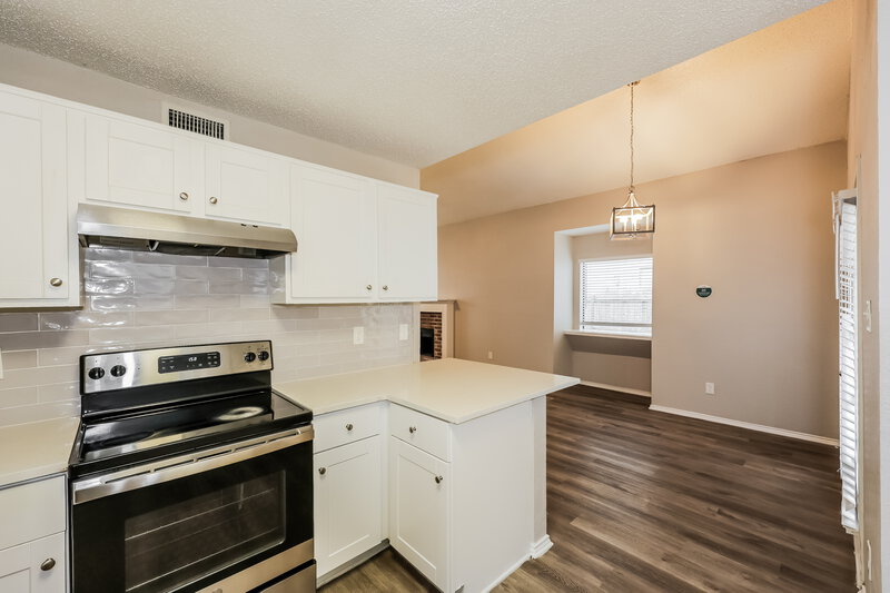 2,050/Mo, 208 Rodeo Dr Keller, TX 76248 Kitchen View 2