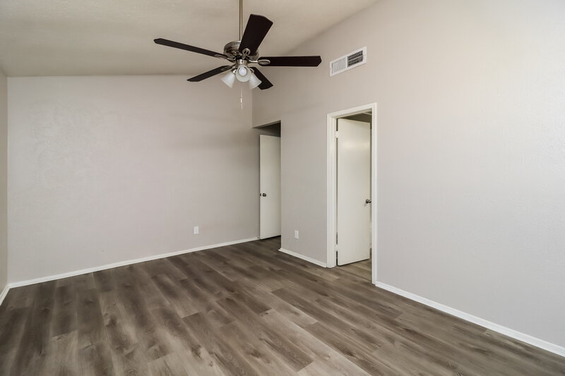 2,195/Mo, 2414 Busch Dr Arlington, TX 76014 Main Bedroom View