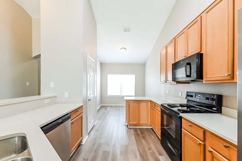 2,370/Mo, 109 Clark Dr Ferris, TX 75125 Kitchen View 3