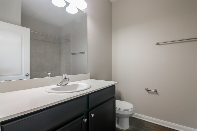 2,345/Mo, 1432 Conley Ln 306 Crowley, TX 76036 Bathroom View