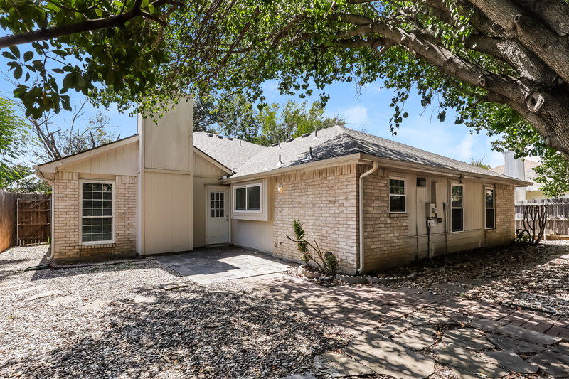 2,400/Mo, 2908 Forest Creek Dr Fort Worth, TX 76123 Rear View