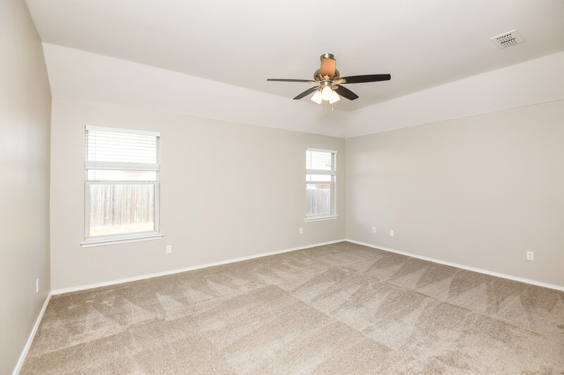 2,100/Mo, 413 Heritage Dr Crowley, TX 76036 Main Bedroom View