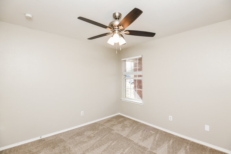 2,100/Mo, 413 Heritage Dr Crowley, TX 76036 Bedroom View 3