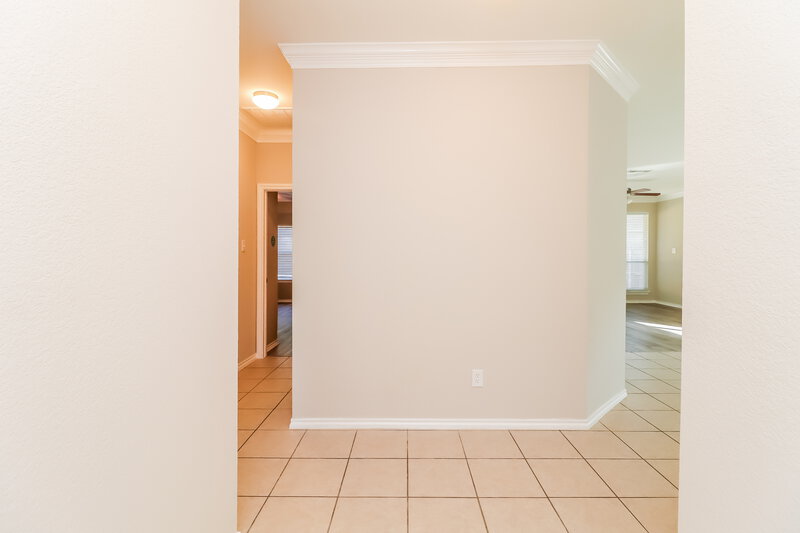 2,235/Mo, 10501 Big Oak Dr Fort Worth, TX 76131 Foyer View