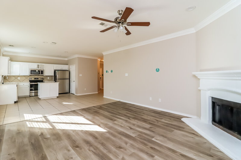 2,235/Mo, 10501 Big Oak Dr Fort Worth, TX 76131 Living Room View