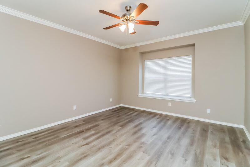 2,235/Mo, 10501 Big Oak Dr Fort Worth, TX 76131 Main Bedroom View 2