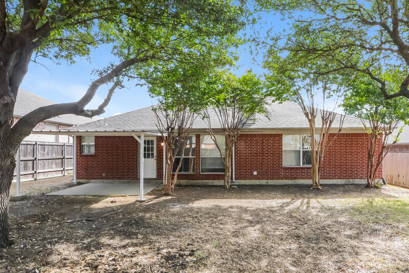 2,160/Mo, 1809 Clayton Dr Mansfield, TX 76063 Rear View