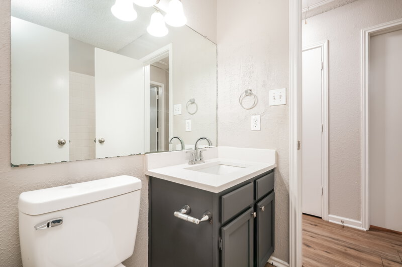 2,455/Mo, 1307 Jasmine Dr Lewisville, TX 75077 Bathroom View
