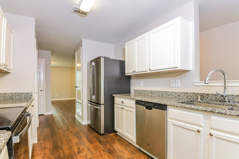 2,120/Mo, 1305 Evergreen St Royse City, TX 75189 Kitchen View
