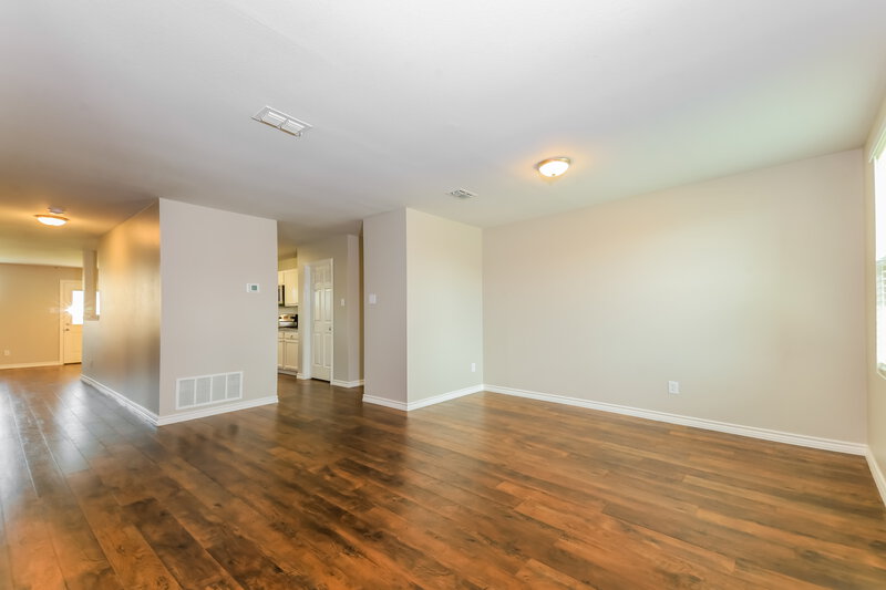 2,120/Mo, 1305 Evergreen St Royse City, TX 75189 Family Room View