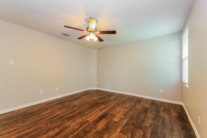 2,120/Mo, 1305 Evergreen St Royse City, TX 75189 Main Bedroom View 2