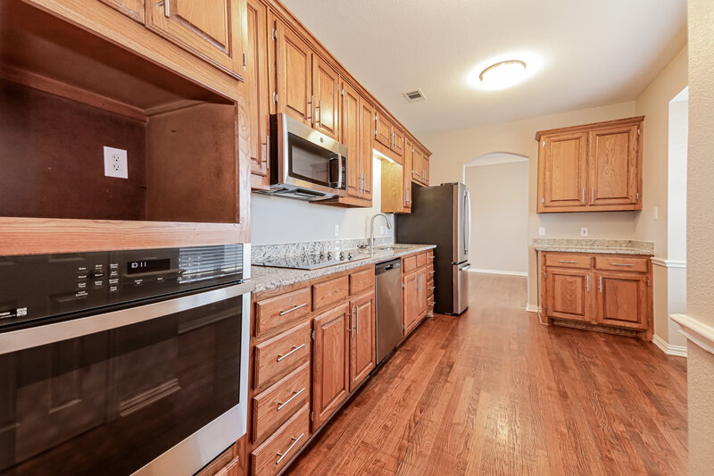 1,820/Mo, 116 Stanford Forney, TX 75126 Kitchen View 2