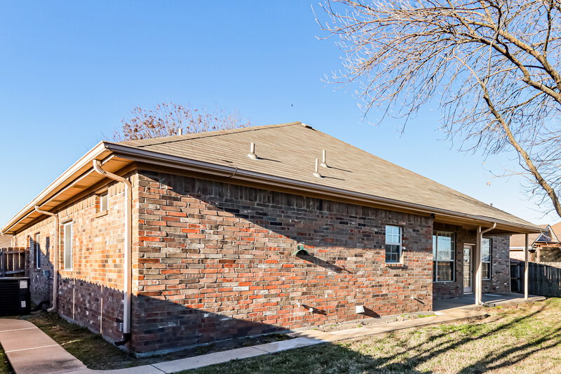 1,820/Mo, 116 Stanford Forney, TX 75126 Rear View