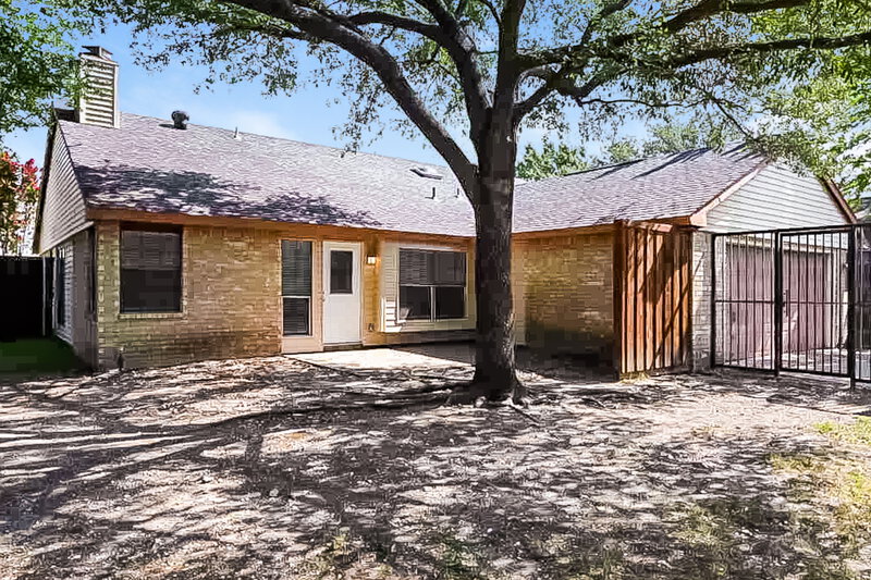 2,440/Mo, 465 Kenya St Cedar Hill, TX 75104 Rear View