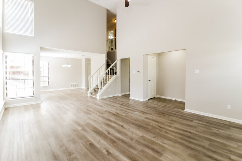 2,715/Mo, 414 Kirkwood Dr Lewisville, TX 75067 Living Room View 2