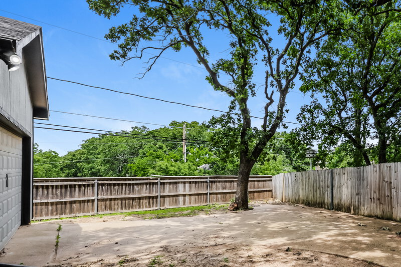 2,340/Mo, 3905 Sunday Hill Dr Arlington, TX 76016 Rear View