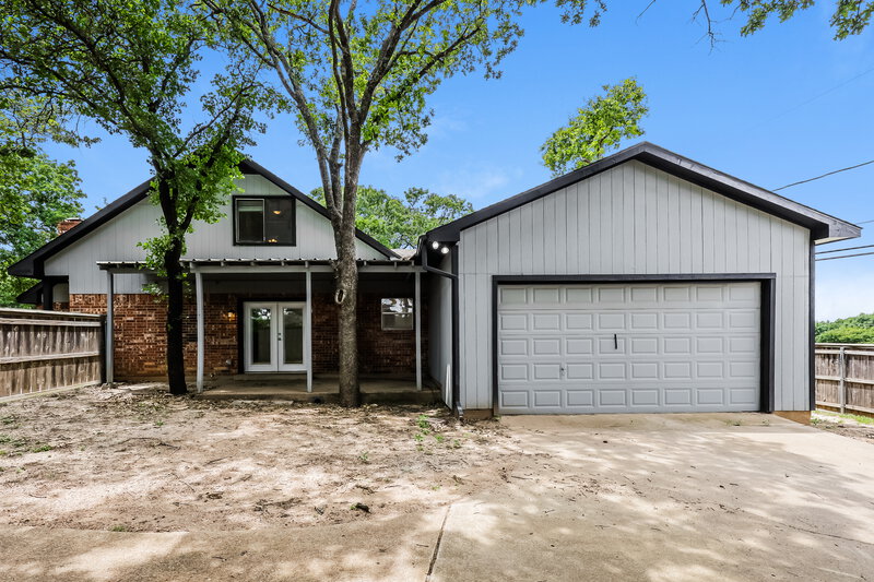 2,340/Mo, 3905 Sunday Hill Dr Arlington, TX 76016 Rear View 2