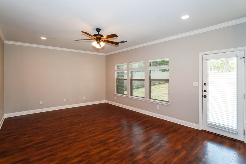 2,115/Mo, 4002 Oakwood Cir Aubrey, TX 76227 Living Room View