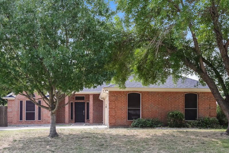 1,760/Mo, 105 Princeton Cir Forney, TX 75126 External View