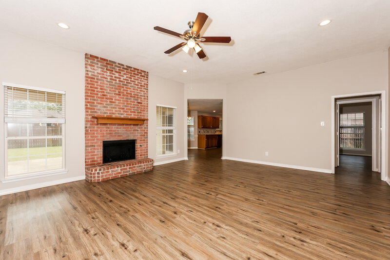 1,760/Mo, 105 Princeton Cir Forney, TX 75126 Living Room View 2