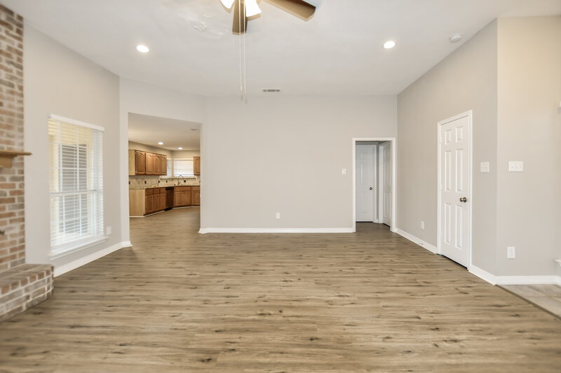 2,240/Mo, 105 Princeton Cir Forney, TX 75126 Living Room View 4