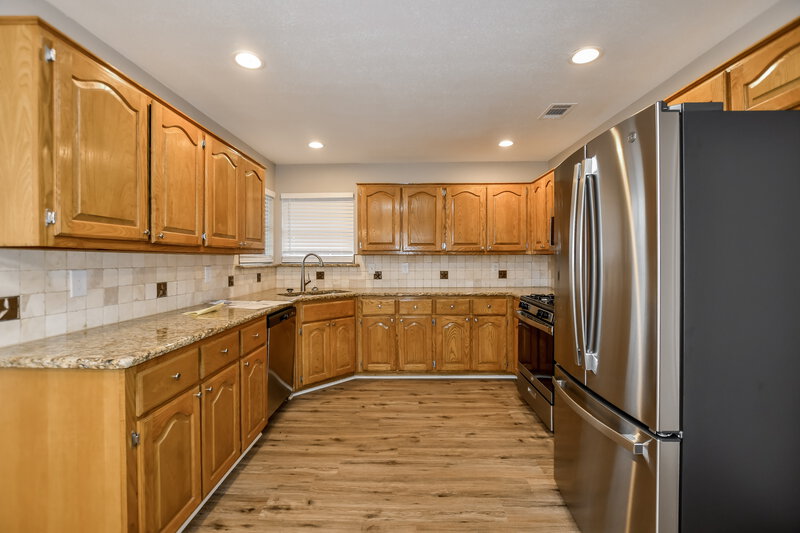 2,240/Mo, 105 Princeton Cir Forney, TX 75126 Kitchen View 2