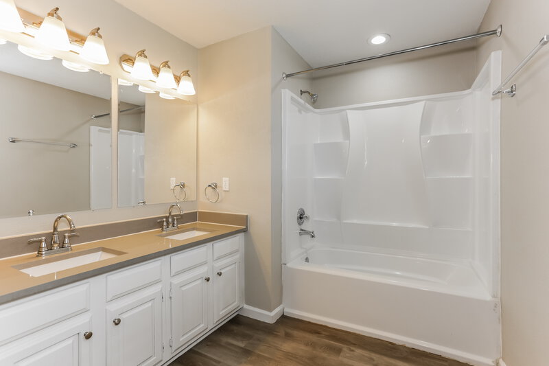 2,595/Mo, 2505 Tiber River Ct Grand Prairie, TX 75052 Bathroom View