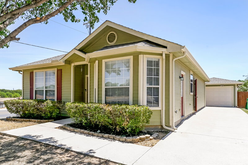 2,205/Mo, 3020 Penniman Rd Denton, TX 76209 Front View