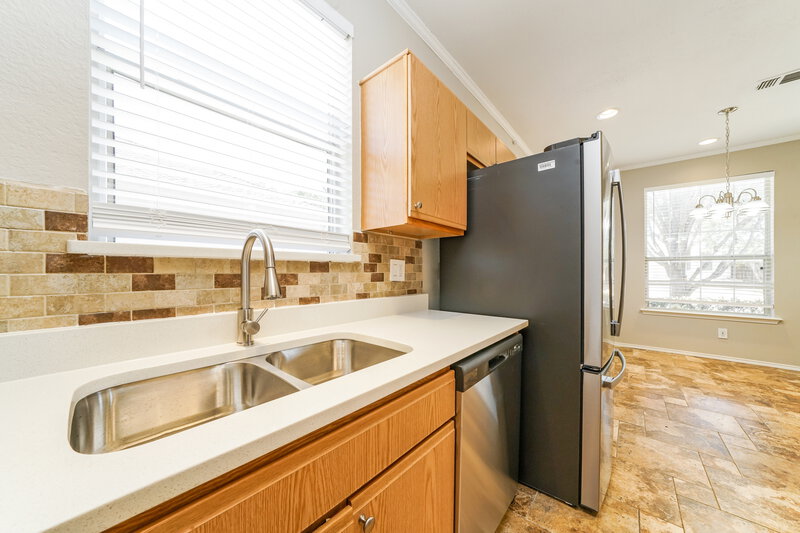 2,205/Mo, 3020 Penniman Rd Denton, TX 76209 Kitchen View
