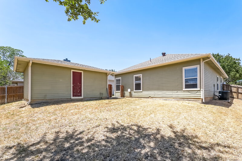 2,205/Mo, 3020 Penniman Rd Denton, TX 76209 Rear View