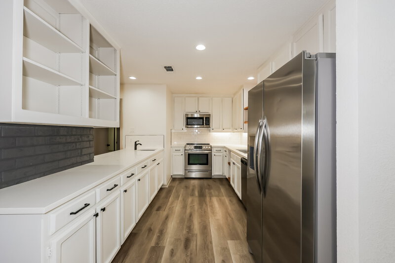2,435/Mo, 2104 Winter Sunday Way Arlington, TX 76012 Kitchen View