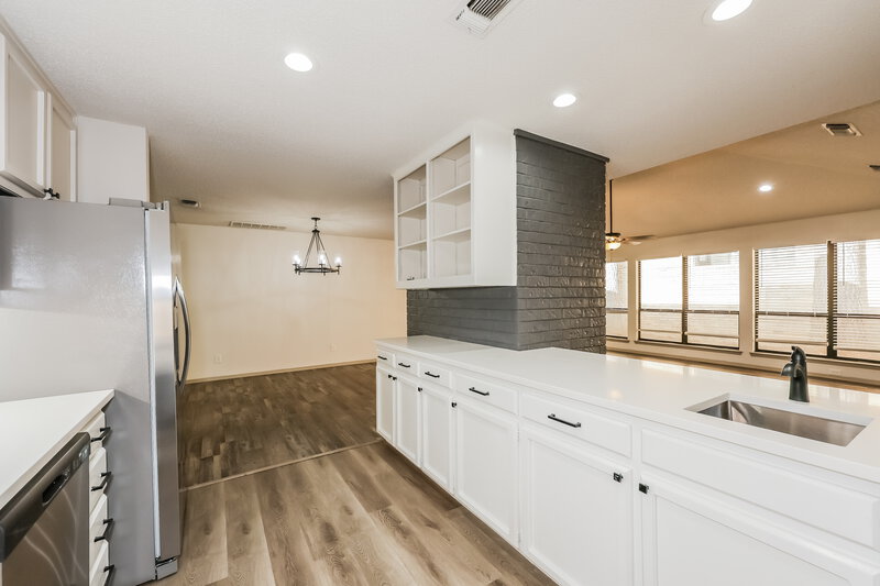 2,435/Mo, 2104 Winter Sunday Way Arlington, TX 76012 Kitchen View 2