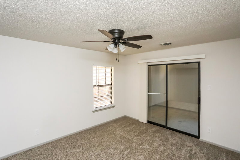 2,605/Mo, 2104 Winter Sunday Way Arlington, TX 76012 Bedroom View