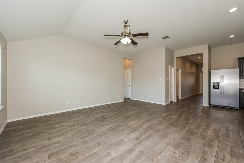 2,100/Mo, 11804 Castleford Way Crowley, TX 76036 Living Room View 3