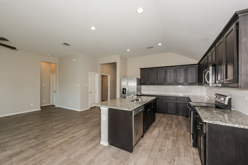 2,100/Mo, 11804 Castleford Way Crowley, TX 76036 Kitchen View 2