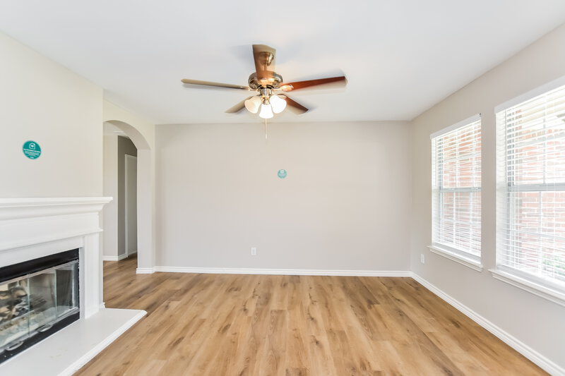 2,005/Mo, 1401 Buckingham Dr Forney, TX 75126 Living Room View